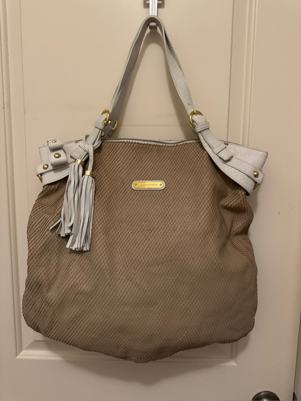 Cynthia Rowley Beige and White Women's Tote Bag with Tassel Accent